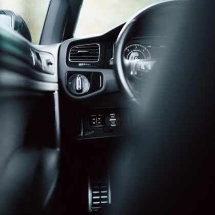 GOLF Mk7/7.5 dash tray holder Airlift 3P p&p